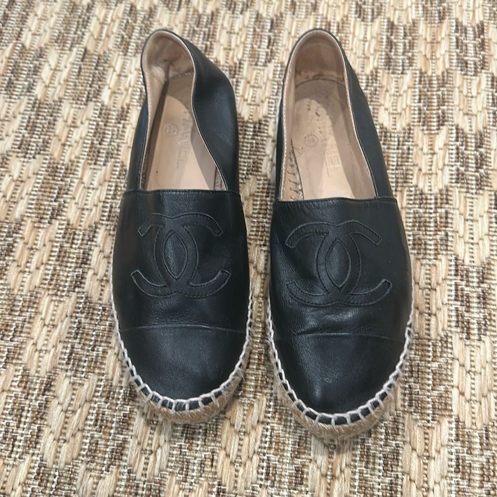 Chanel CC Cap Toe Espadrilles - black leather - size 36